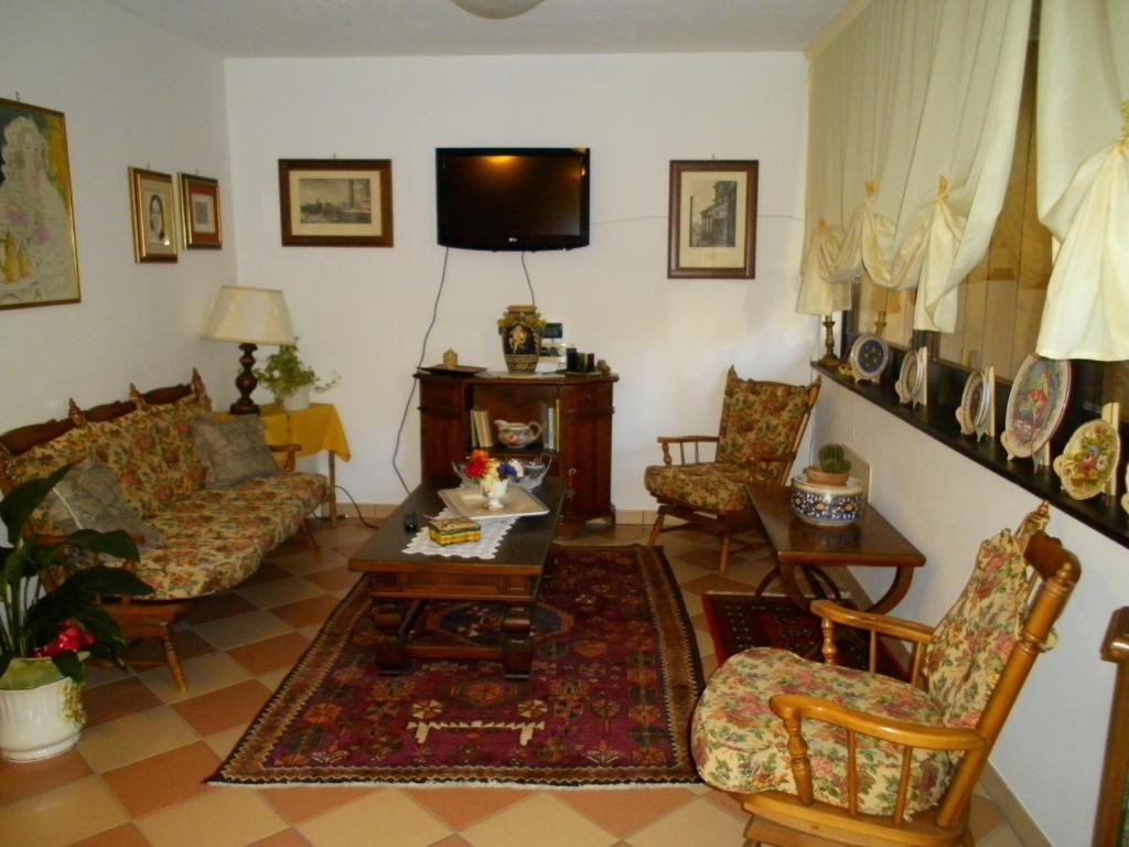 Affittacamere Lago Rotondo Mezzana  Extérieur photo