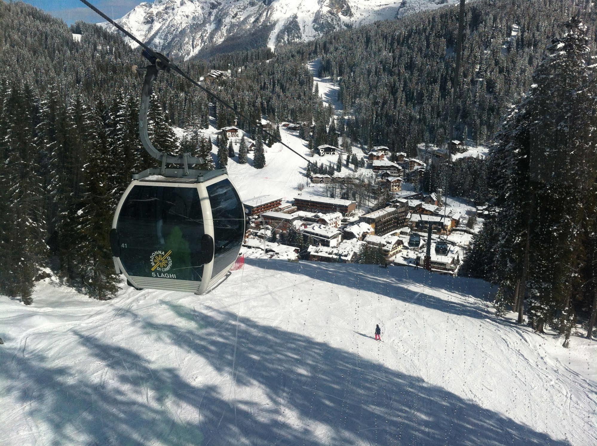 Affittacamere Lago Rotondo Mezzana  Extérieur photo